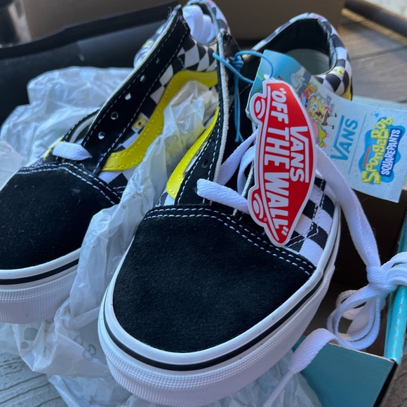 Vans Shoes Old Skool x SpongeBob SquarePants Checker Print Off the Wall - Picture 7 of 9